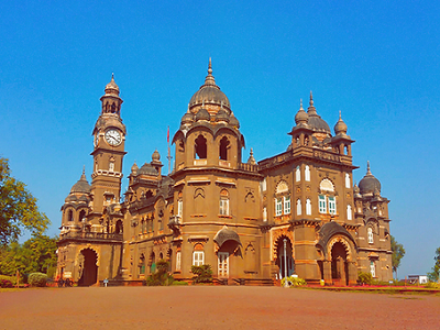 Pune to Kolhapur cab on Rent